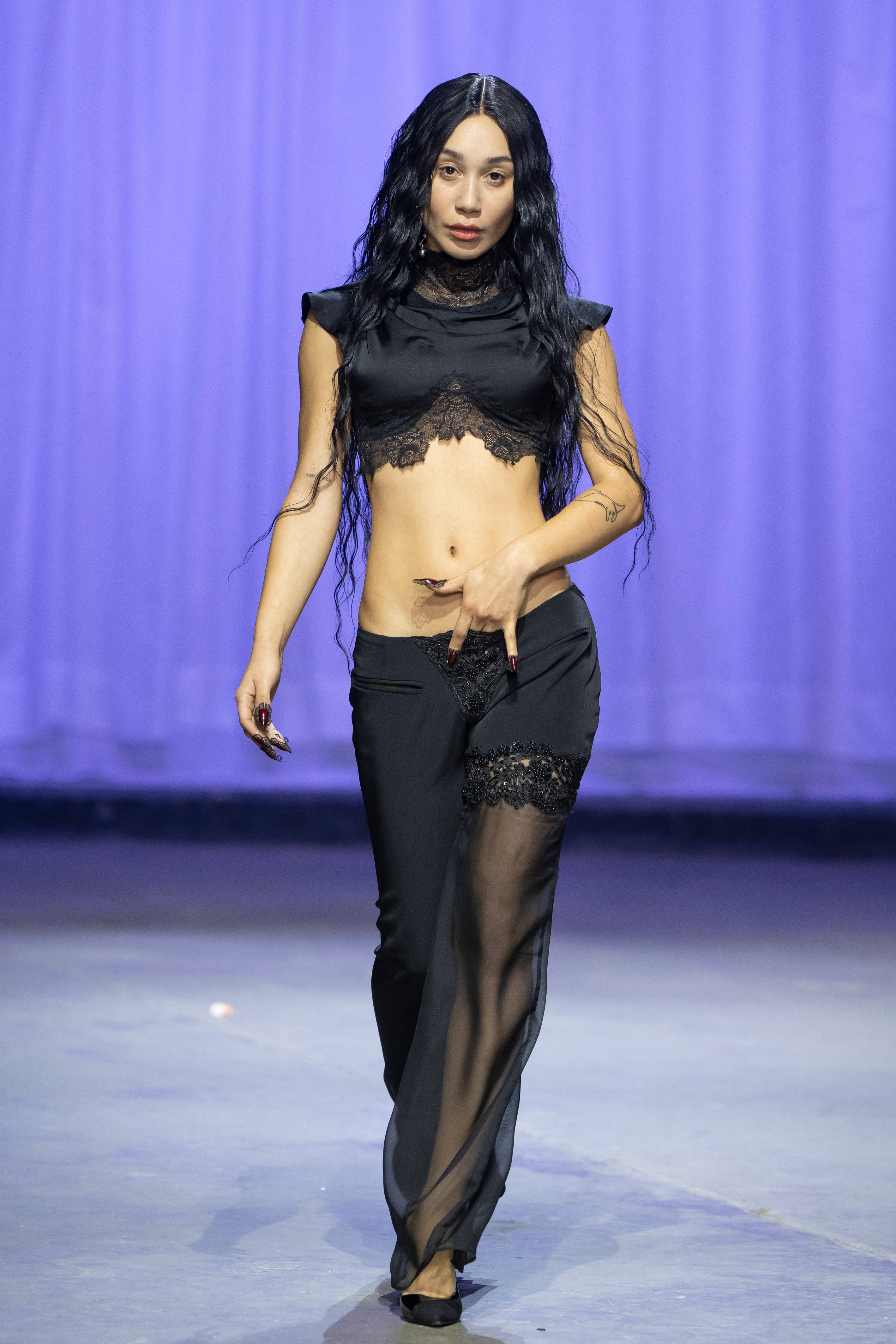 Midnight Lace Crop Top – Di Petsa