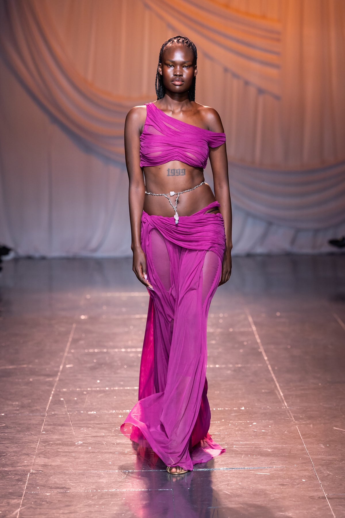 Off-Shoulder Wetlook Crop Top